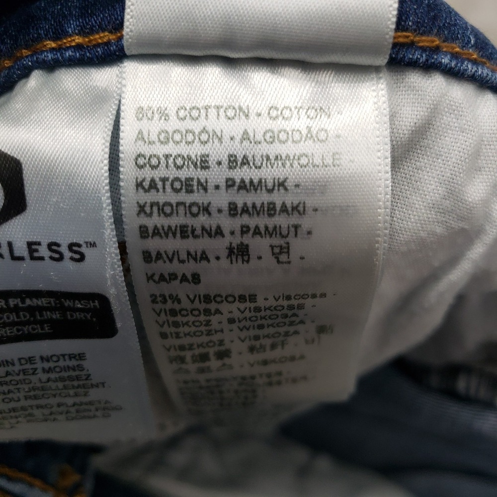 Levi's Shorts Womens 31 Blue Classic Bermuda Pockets Denim - Picture 8 of 11